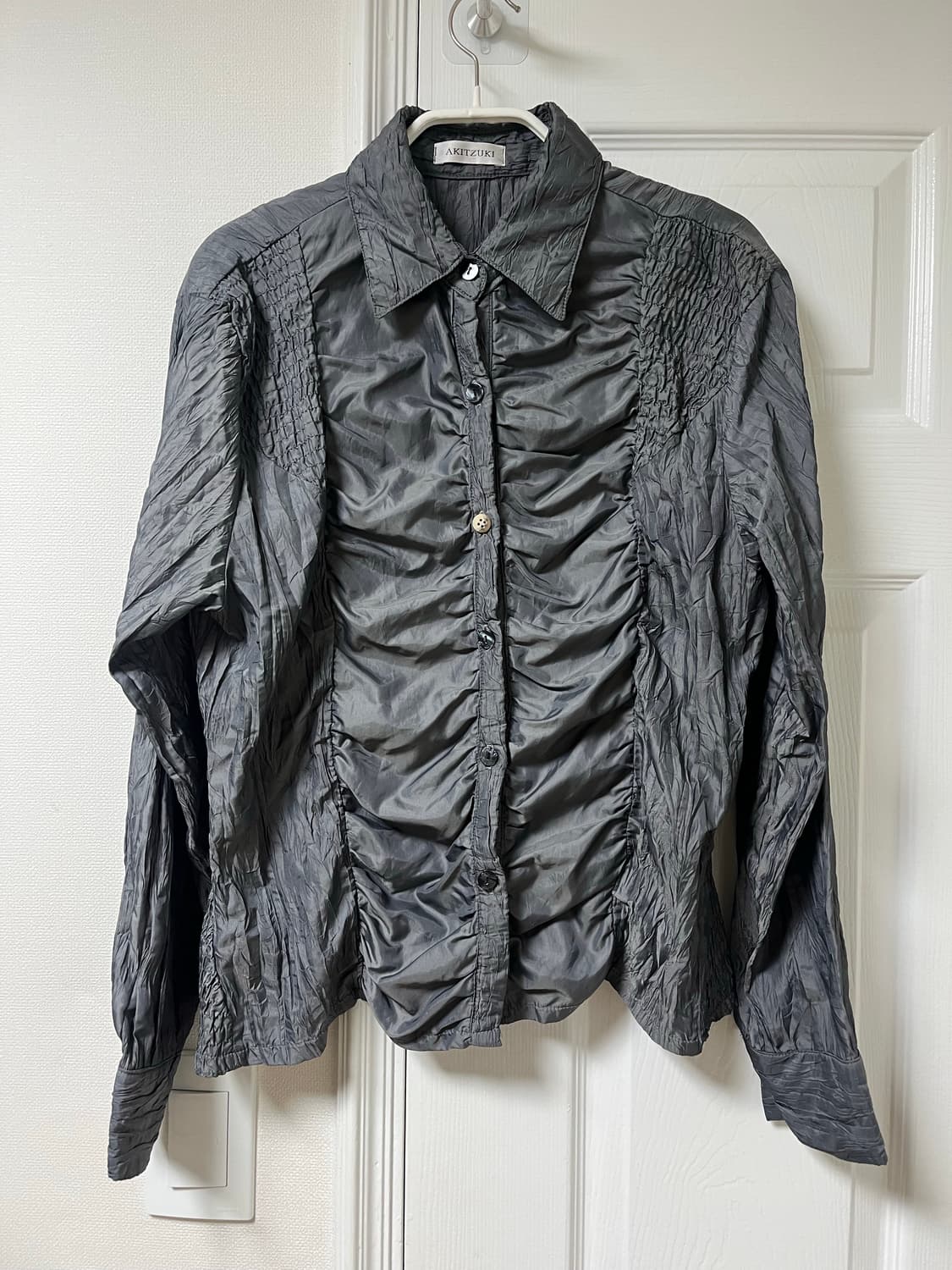 AKITZUKI 플리츠 셔링 셔츠 상품이미지1