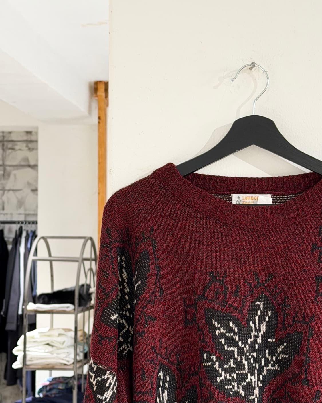 런던포그 버건디 리프 프린트 패턴 니트 스웨터 상품이미지2