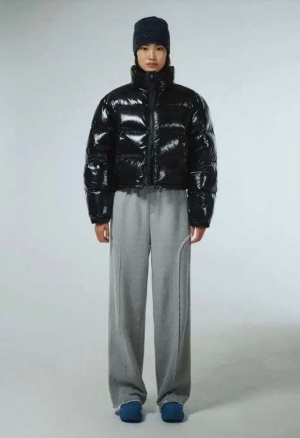 커렌트 숏 푸퍼 패딩 글로시 블랙 판매합니다 상품이미지2