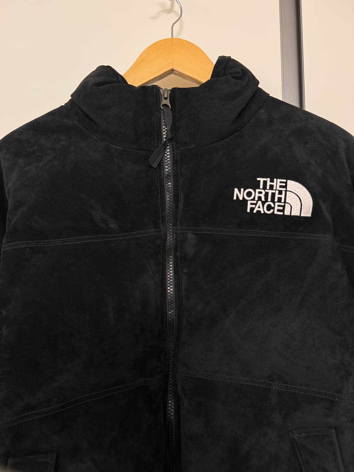 Supreme x The North Face Suede Nuptse  상품이미지3