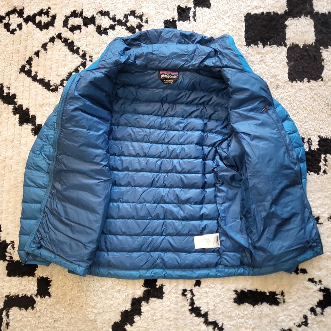 19FW 파타고니아 후디 경량패딩 블루 상품이미지3