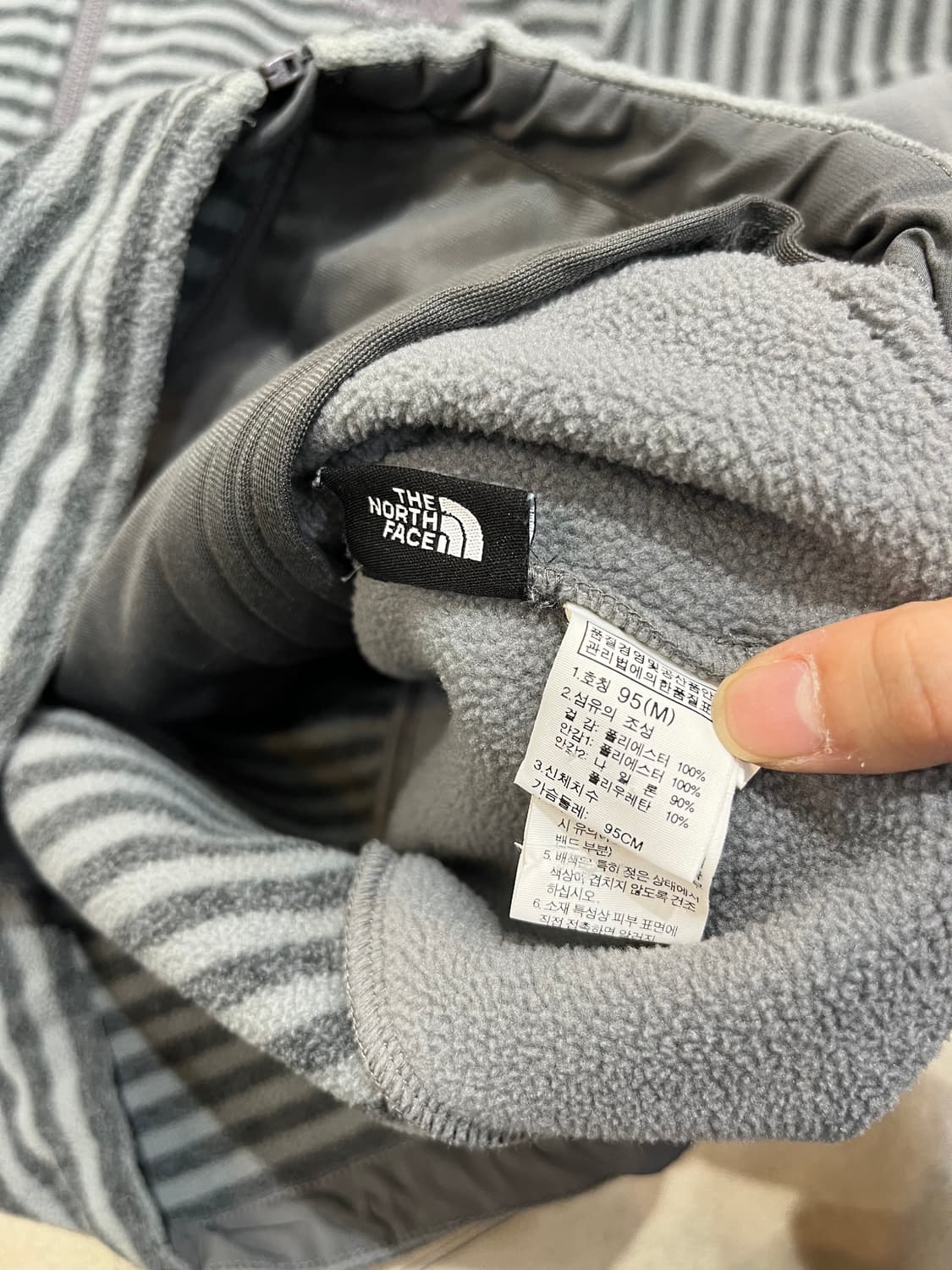 노스페이스 그레이 스트라이프 후리스 자켓 상품이미지10