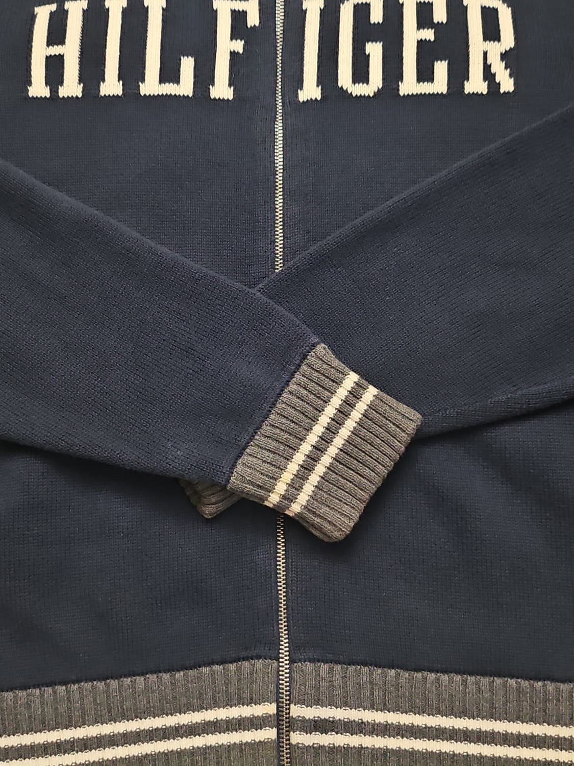 타미힐피거 빅로고 배색 집업 니트 상품이미지2