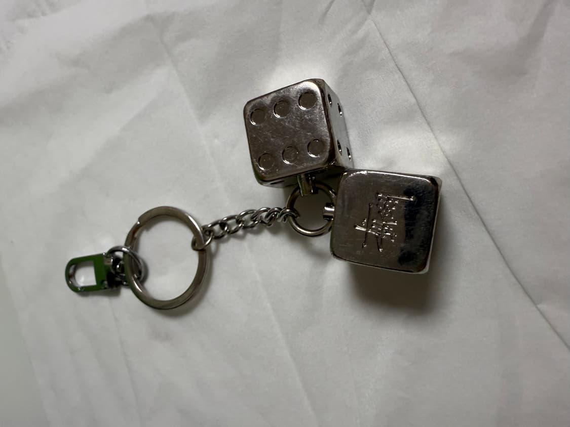 스투시 메탈 다이스 키체인 실버 상품이미지3