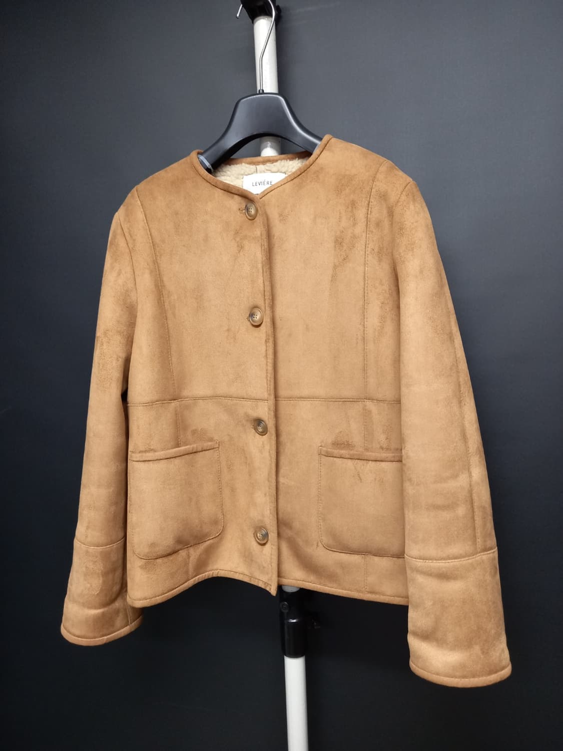 르비에르 LEVIERE 카멜 숏 무스탕 55.44 상품이미지6