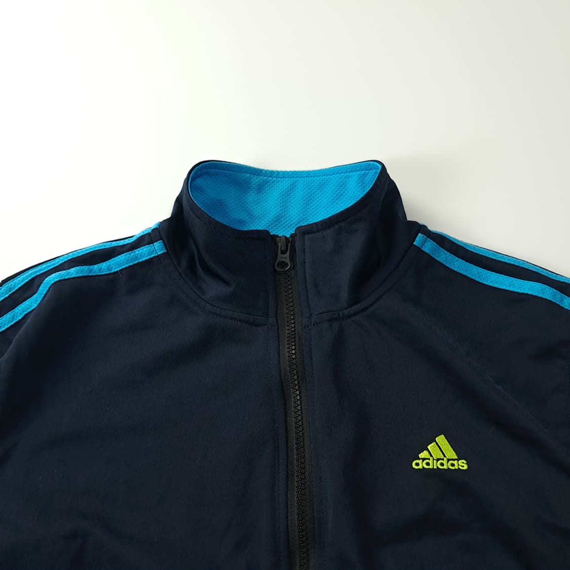 CK353 FREE 아디다스 00s 다크네이비 블루 크롭 집업 자켓 상품이미지2