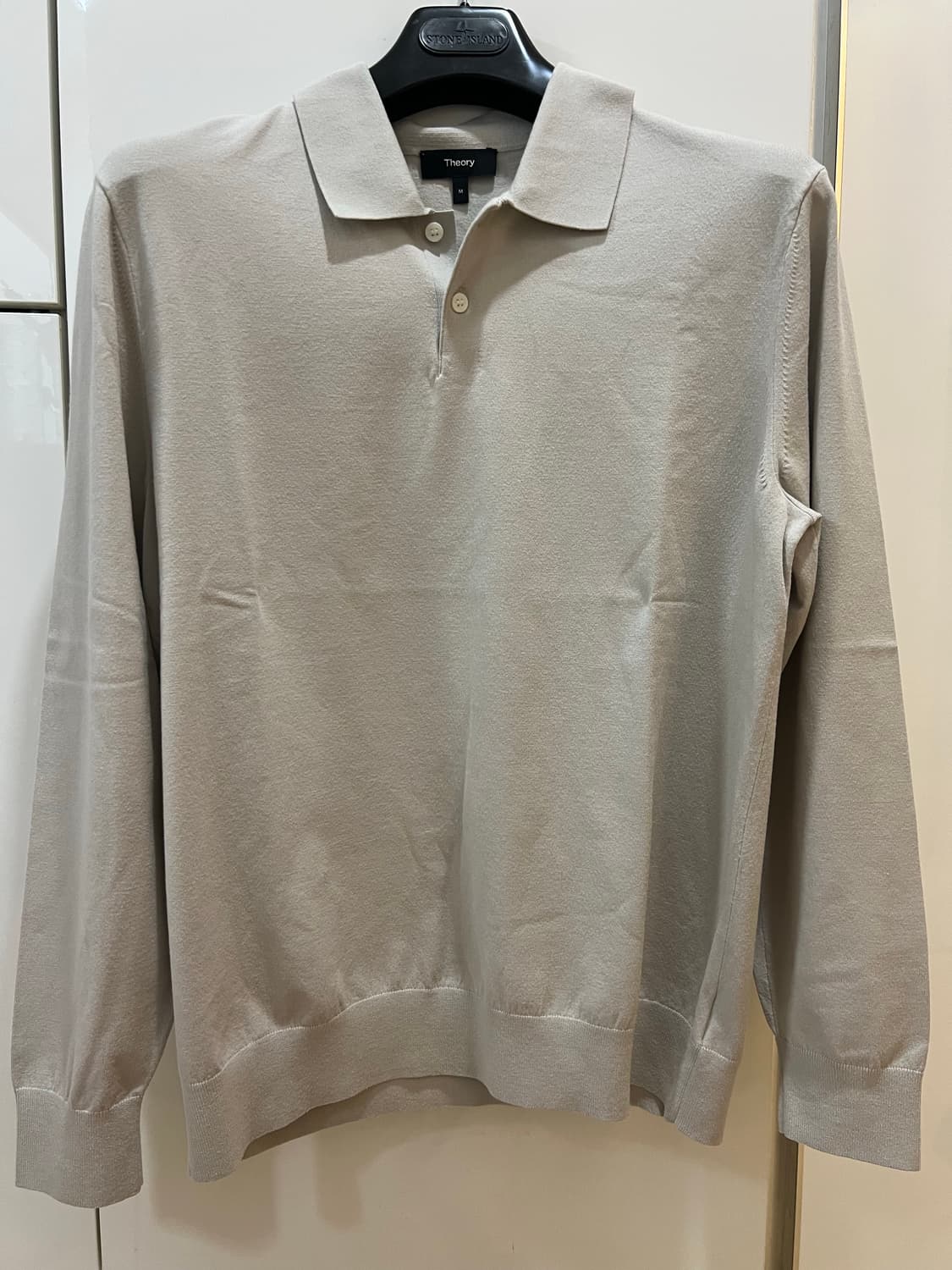 24fw 띠어리 고리스 긴팔 (새상품급) 상품이미지1