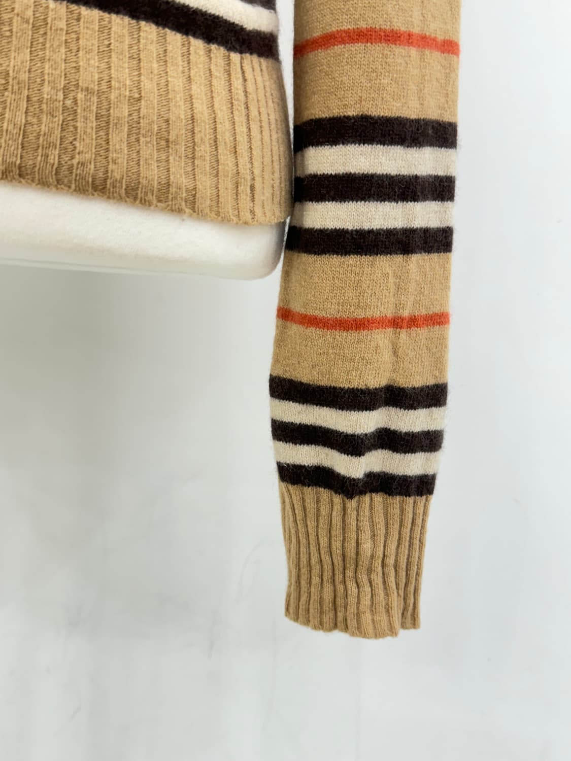 버버리 여성 니트  상품이미지3