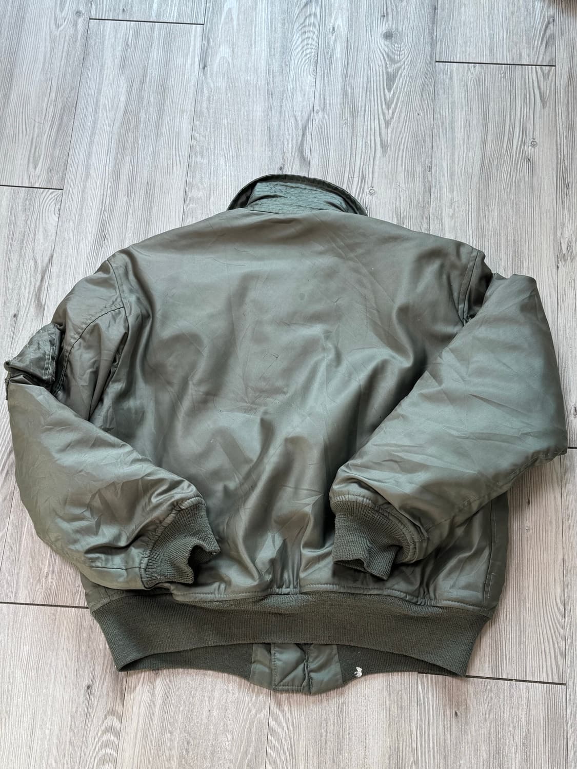 CWU-45P 항공점퍼 미공군 OG 상품이미지2