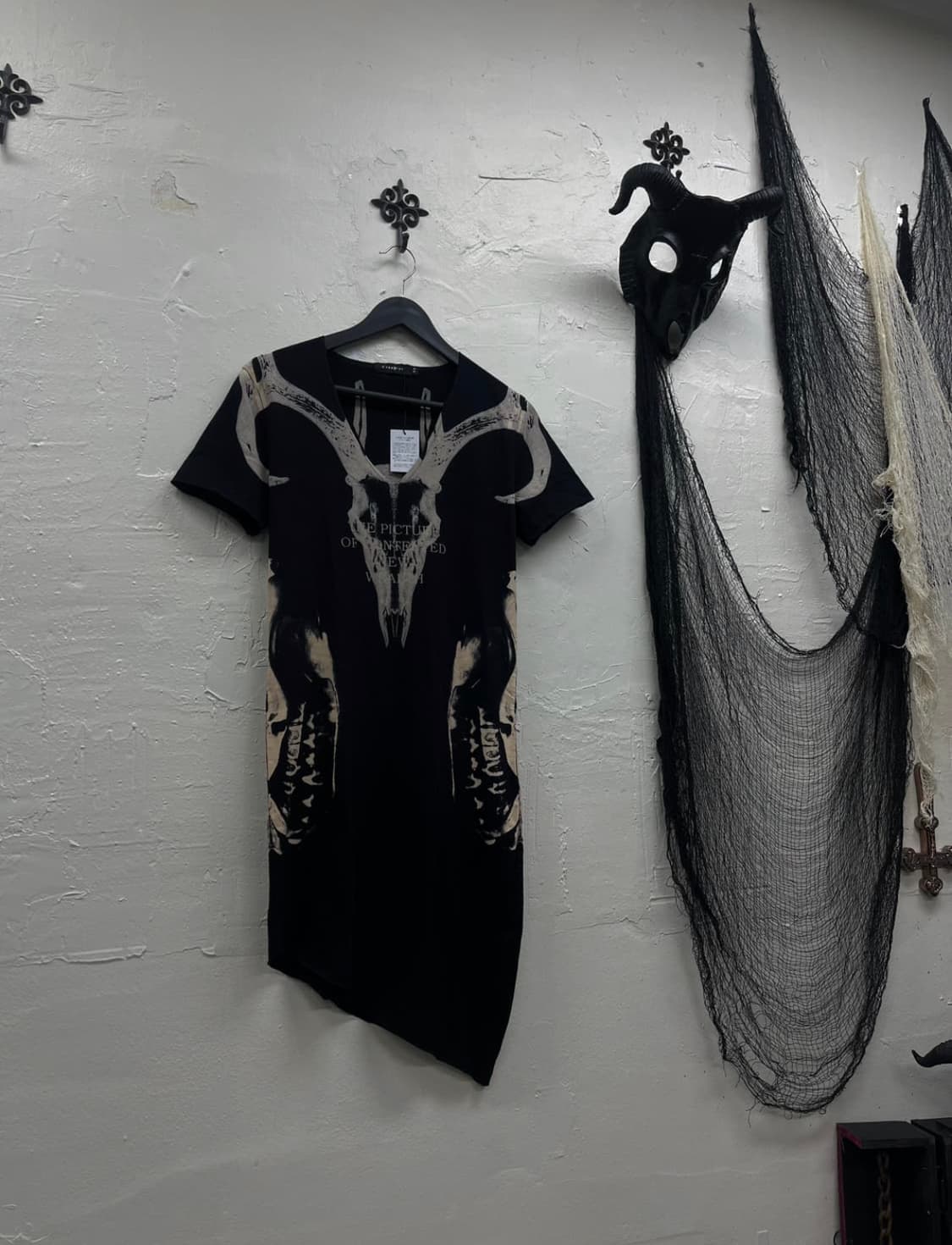 Civarize archive baphomet cut sew 상품이미지1