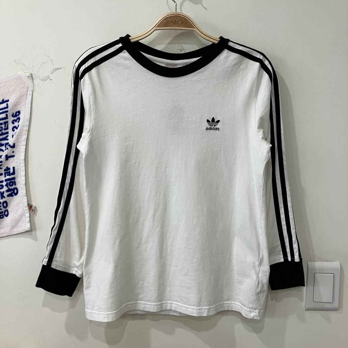 297 아디다스 삼선 롱슬리브 화이트 상품이미지1