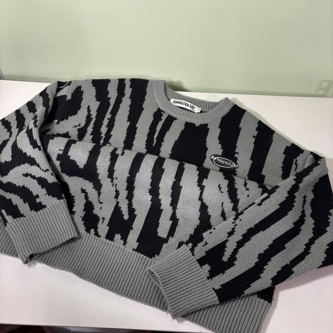 M BANGOULUO 검회 루즈오버핏 얼룩말패턴 라운드니트 상품이미지2