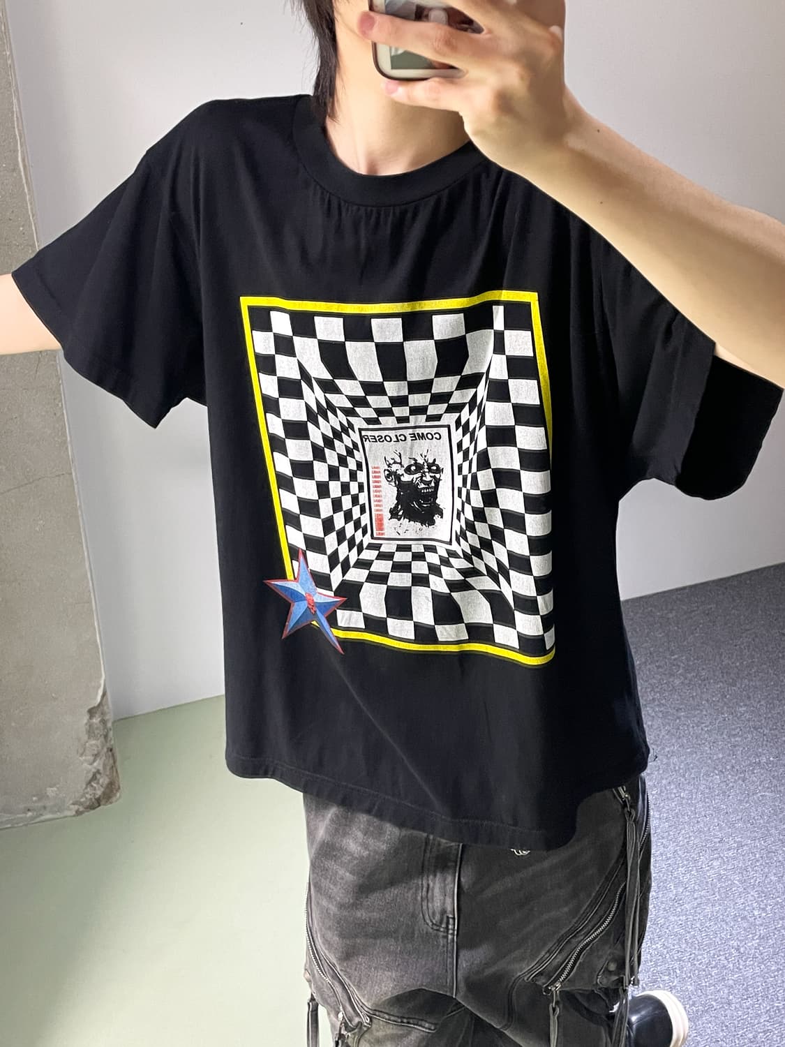 카비알레 컴 클로저 체커보드 티셔츠 상품이미지1