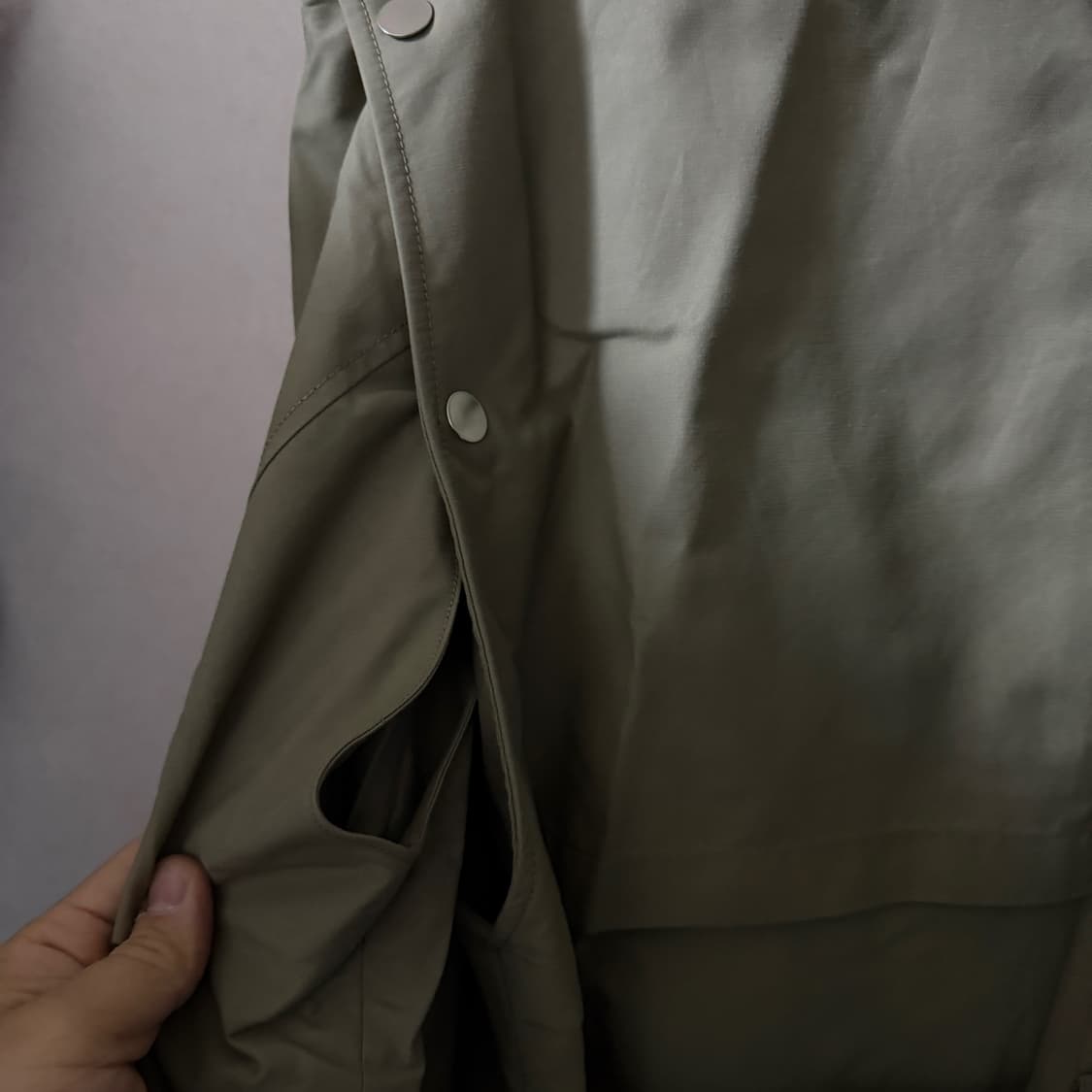 솔리드옴므 우영미 남성 히든버튼 맥코트 카키 48 (남성 105까지) 상품이미지8