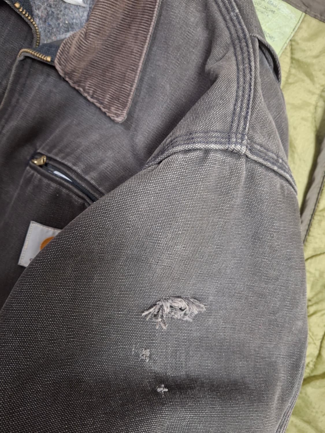 [46]칼하트 US 디트로이트 자켓 J01 BLK 상품이미지7