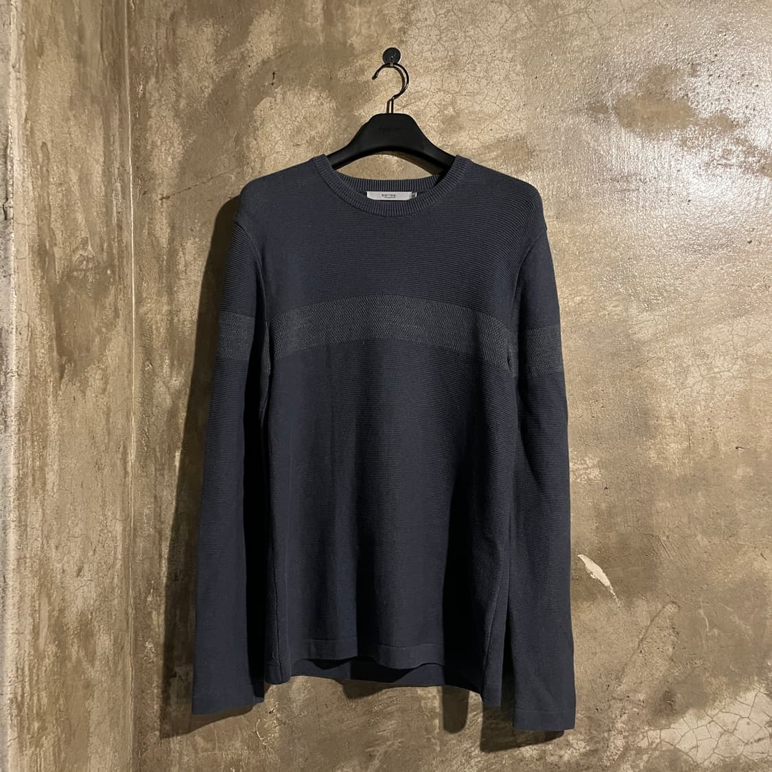 시리즈 라운드 니트 상품이미지1