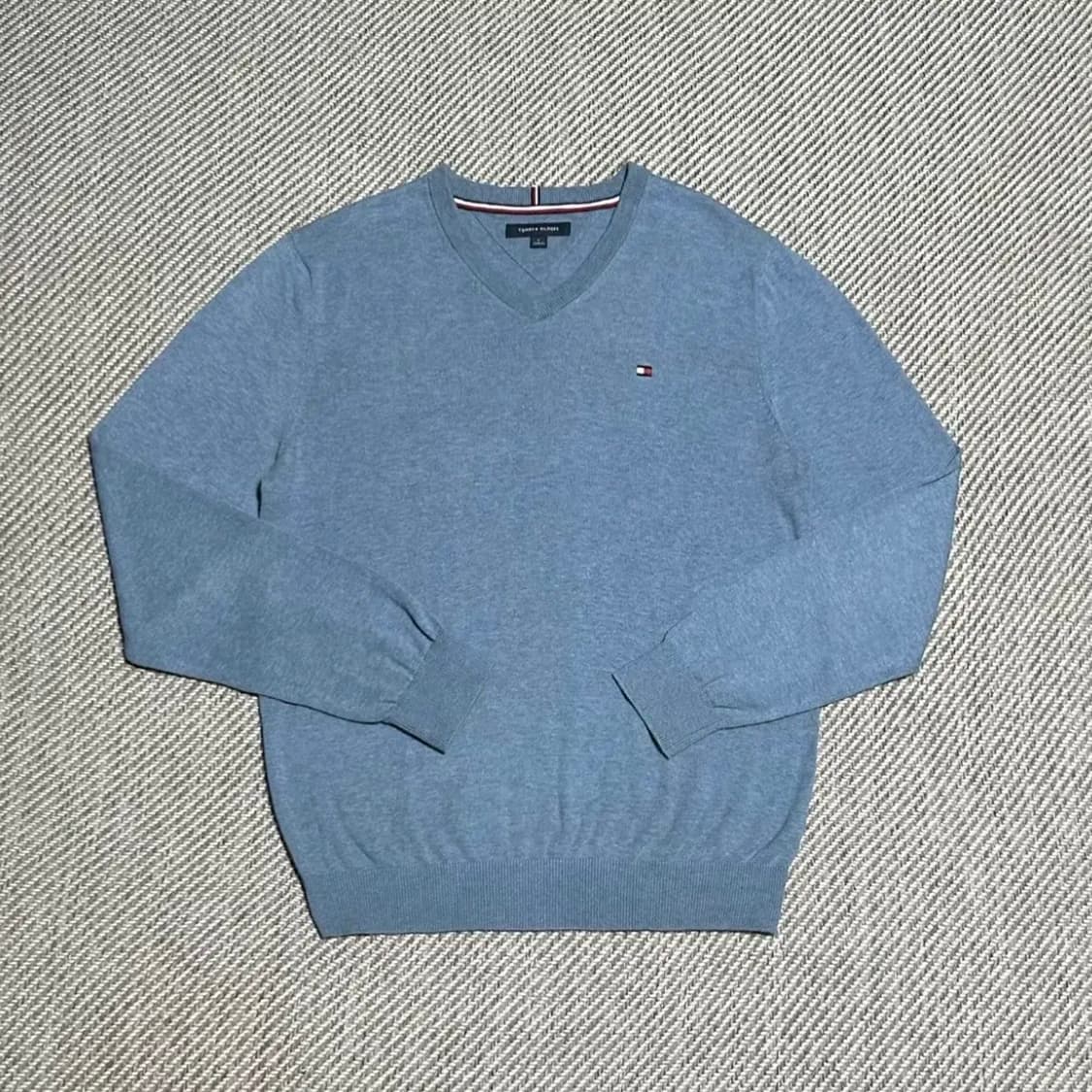 [M] Tommy 타미힐피거 하늘색 브이넥 니트 상품이미지2