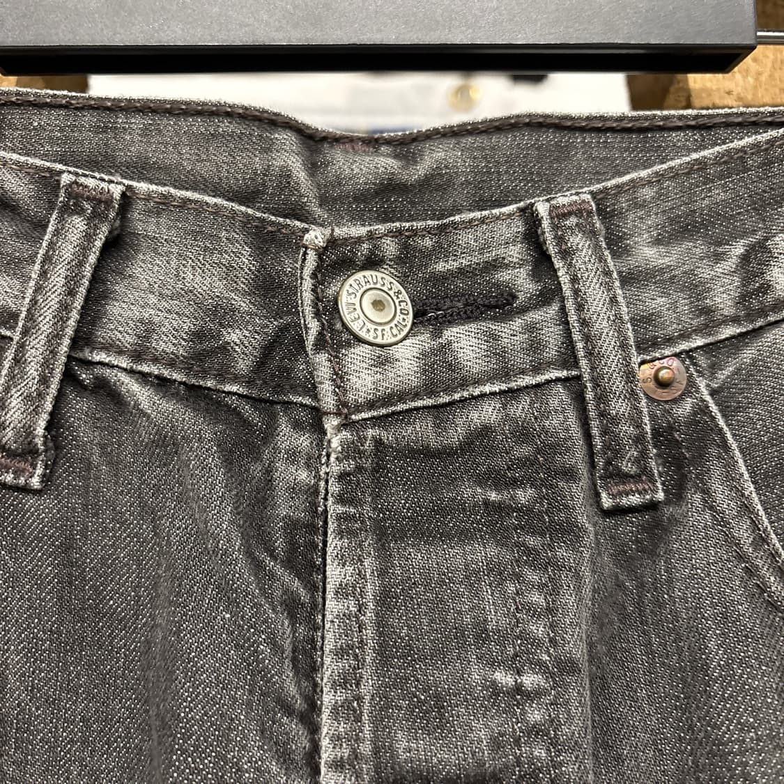 00s 리바이스 버튼 플라이 캣브러쉬 빈티지 워싱 흑청 데님 팬츠 N77 상품이미지5