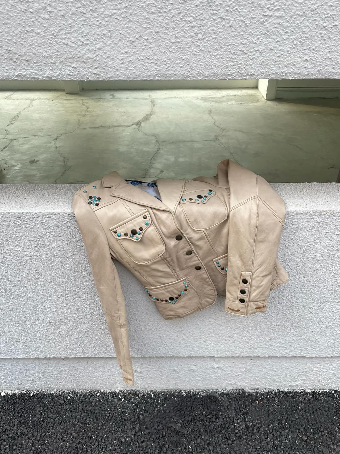 Beige túrkey stòne leather jacket 상품이미지5