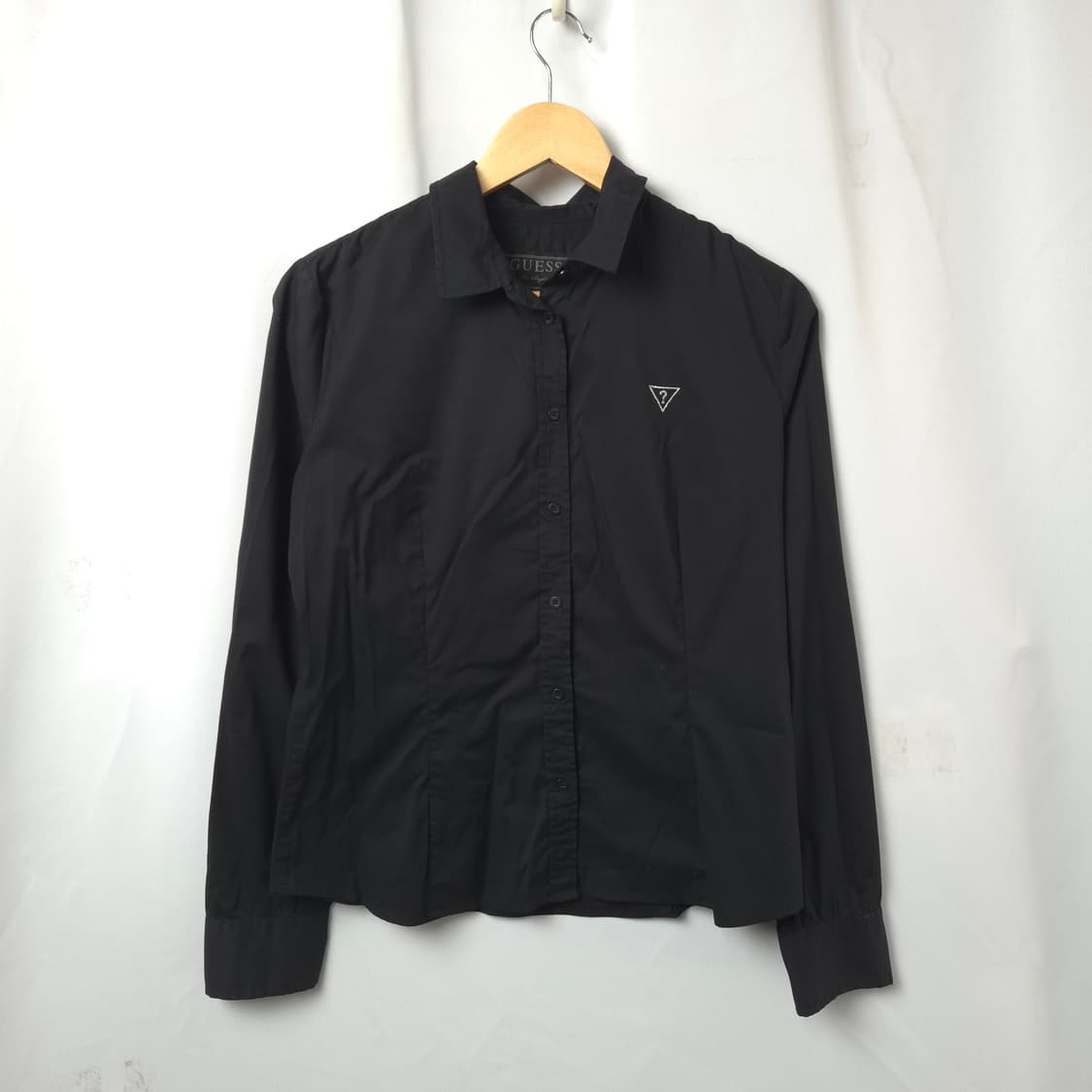 여S-M 게스 스몰로고 블랙 긴팔 셔츠 상품이미지1