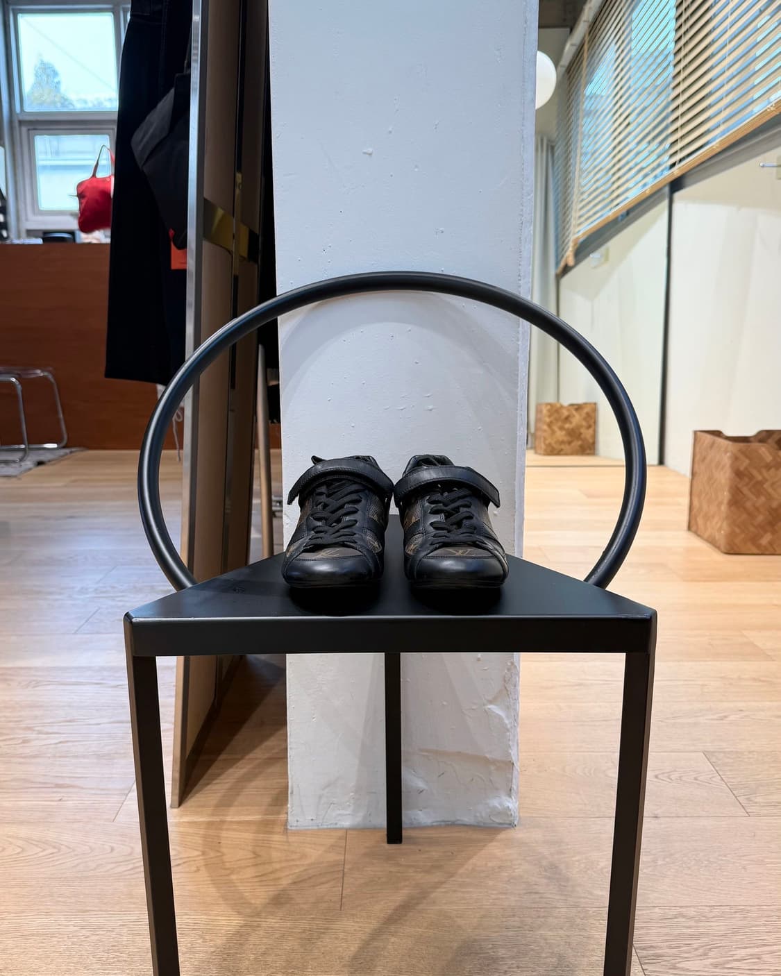 루이비통 모노그램 스니커즈  상품이미지4