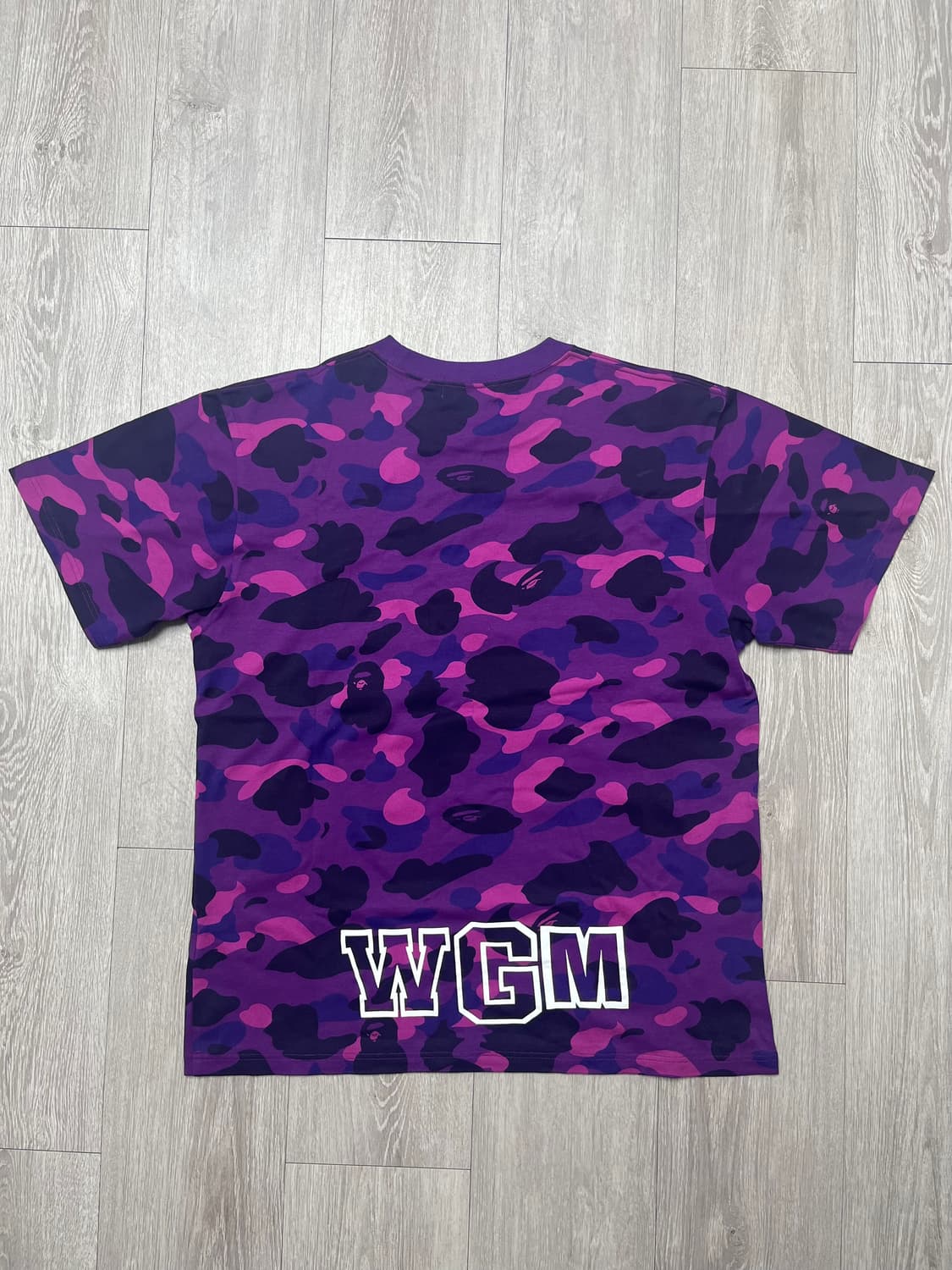 BAPE “WGM” 1st Camo Shark Tee (Purple)  상품이미지2