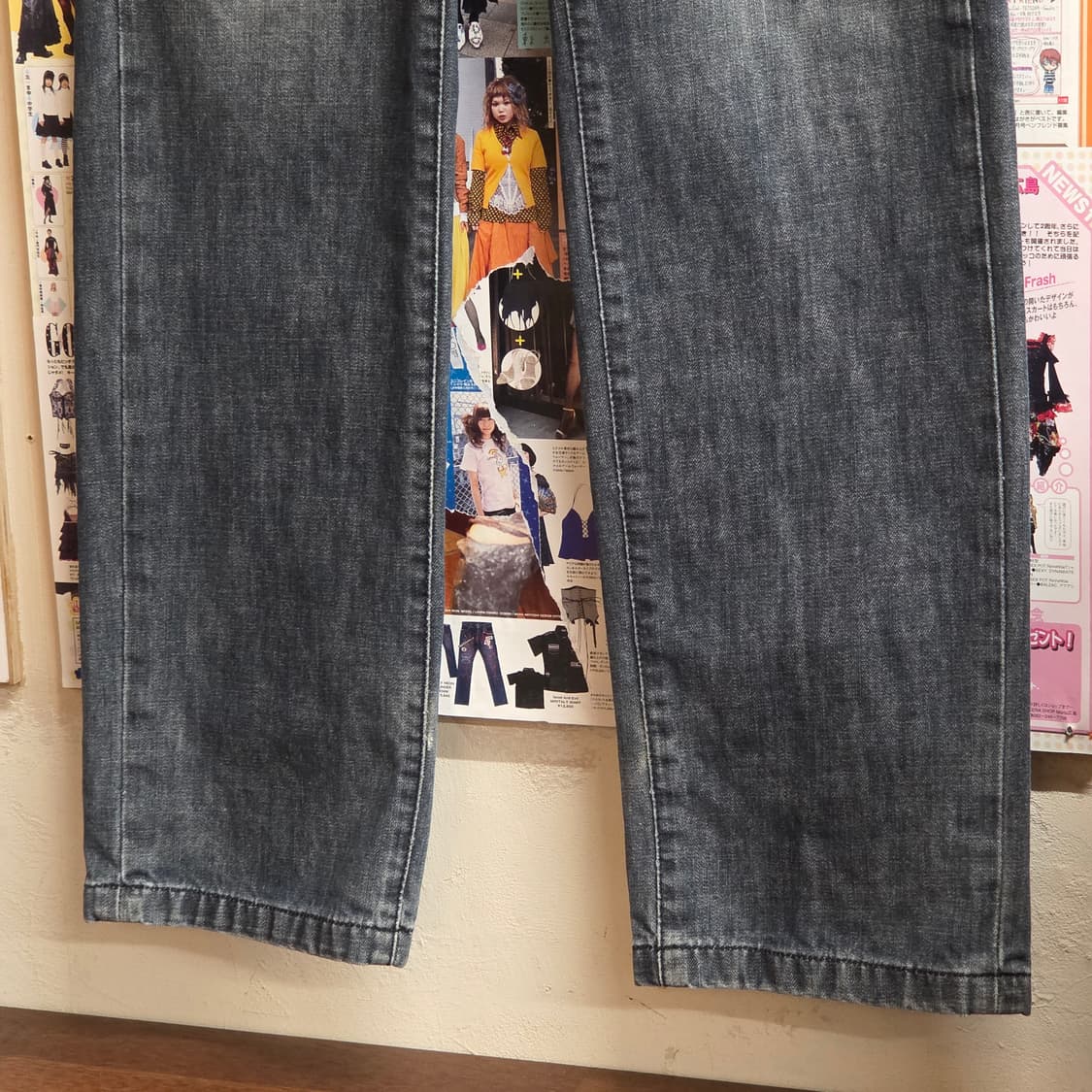 후부 레터링 자수 데님 팬츠 상품이미지4