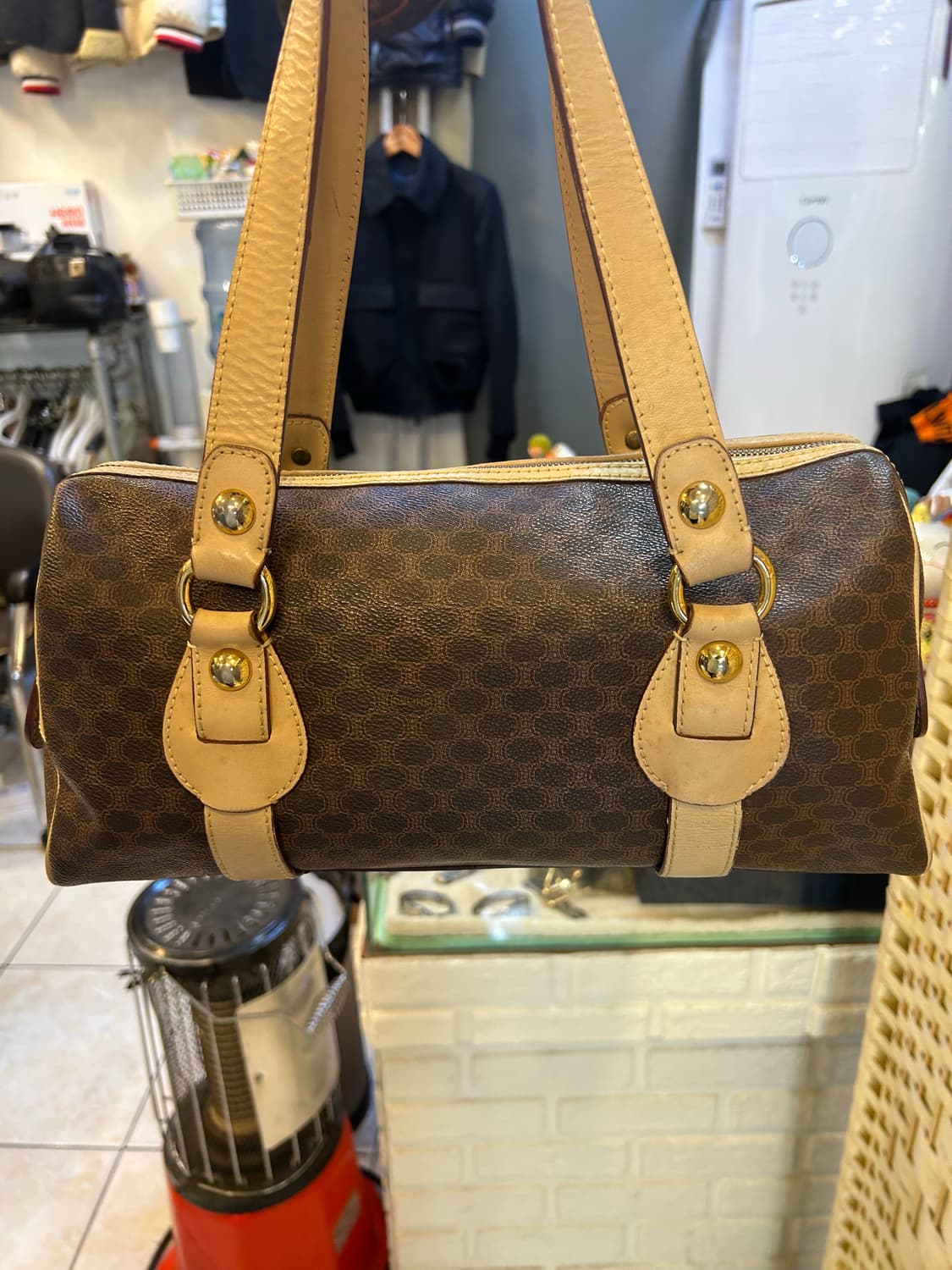 정품 셀린느 토드백 팝니다 상품이미지5