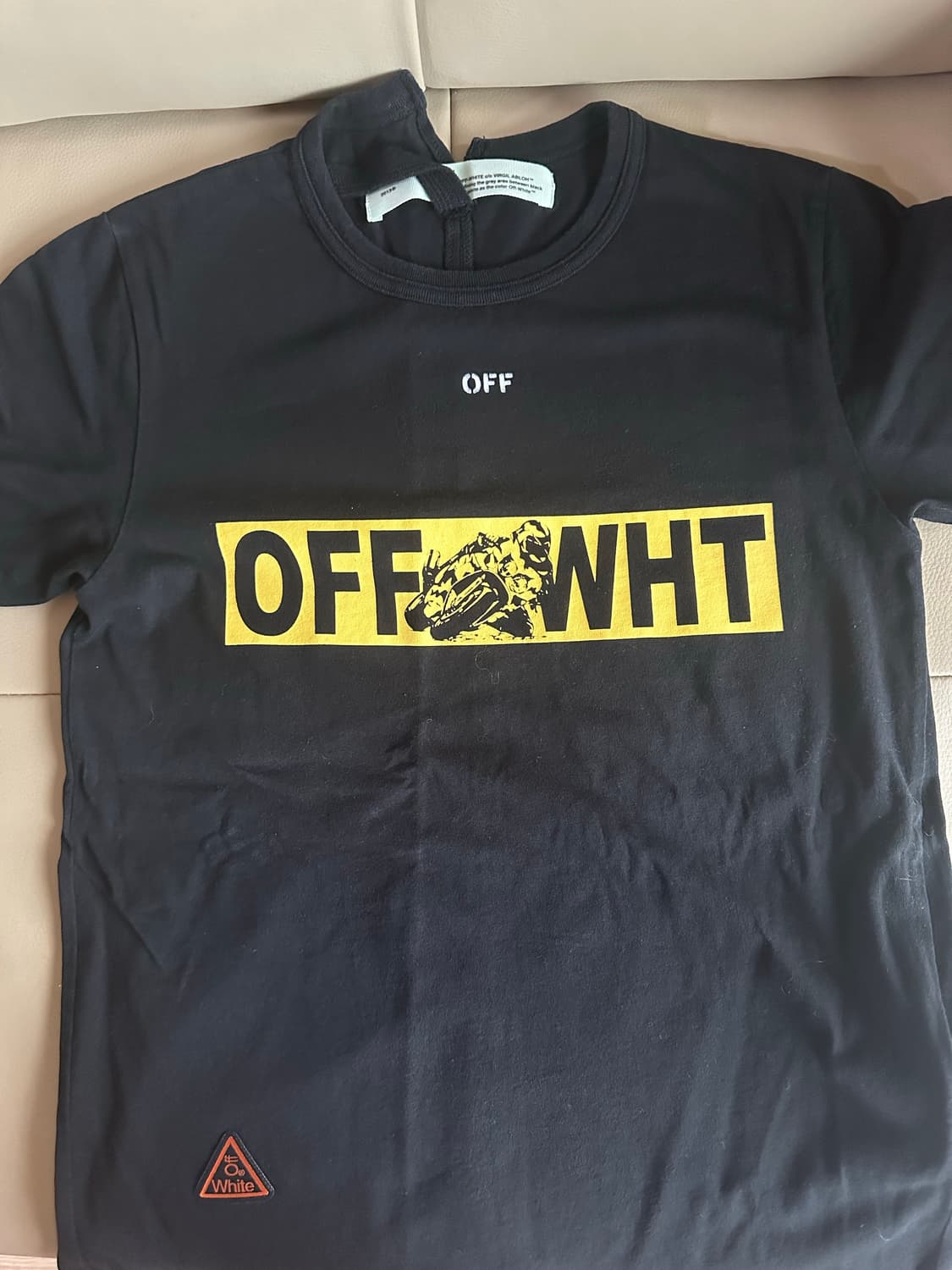 Off-White 블랙 티셔츠 xs사이즈 상품이미지1