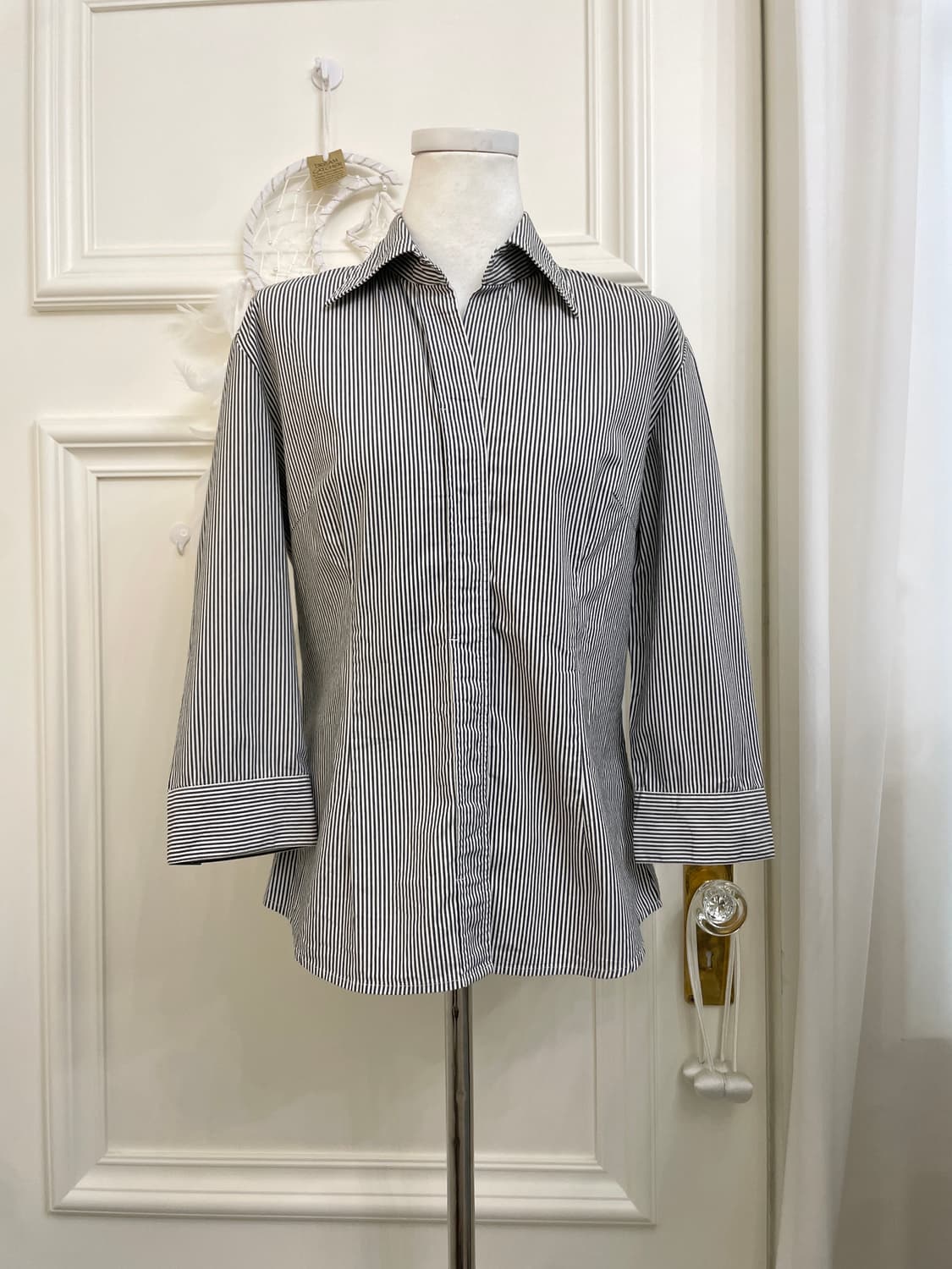 black stripe line basic shirt 상품이미지1