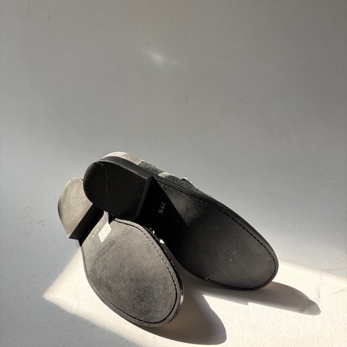 Ivory Toe Slip-On Shoes 상품이미지8
