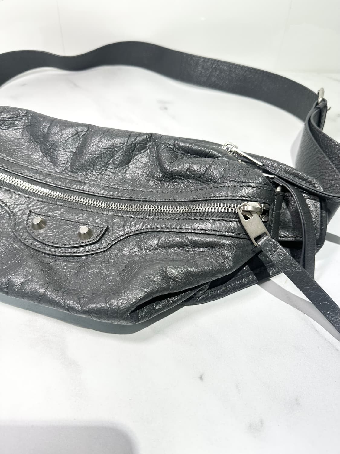 [A+ 정품] 발렌시아가 모터 슬링 크로스백 상품이미지2