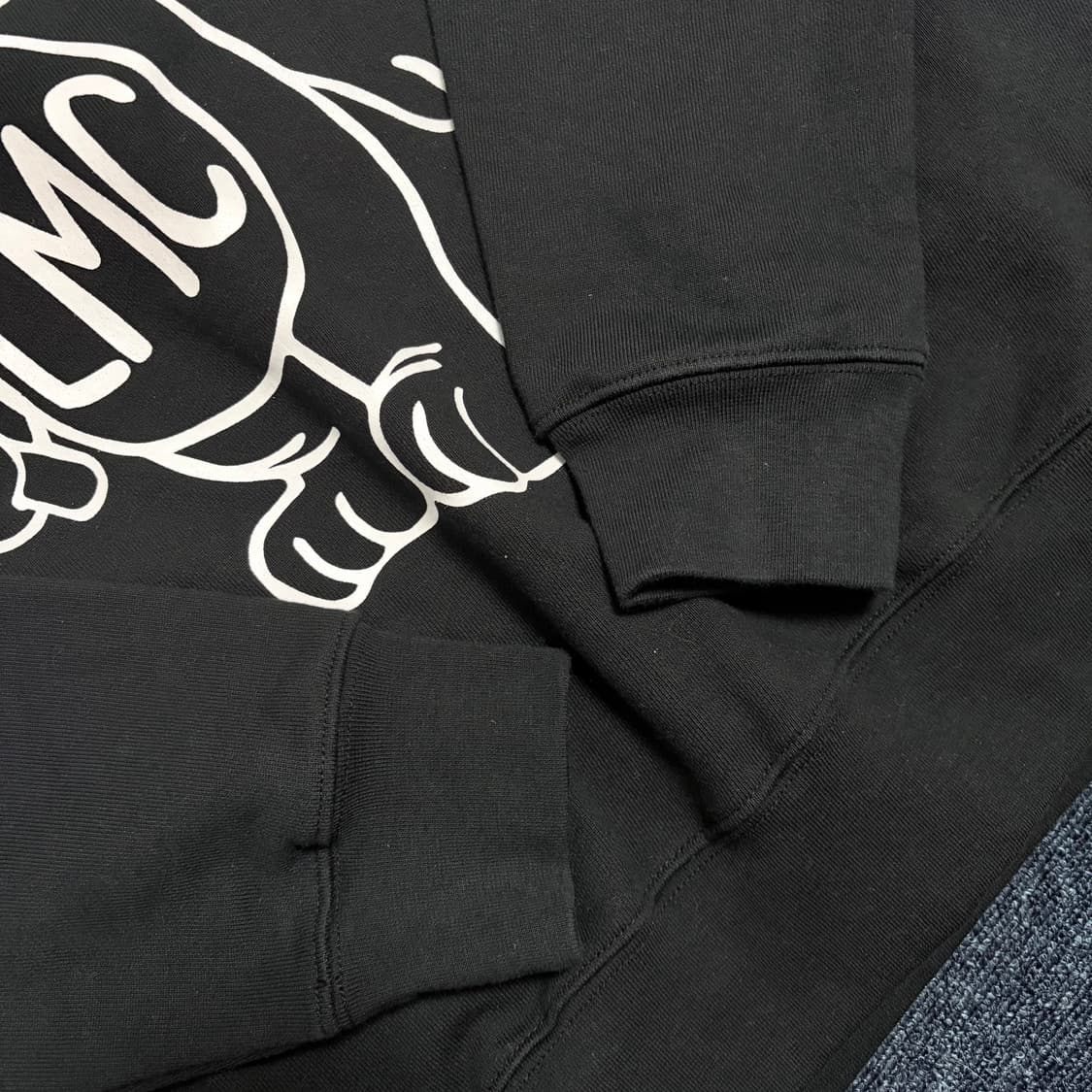 LMC 캔들베어 맨투맨 상품이미지2