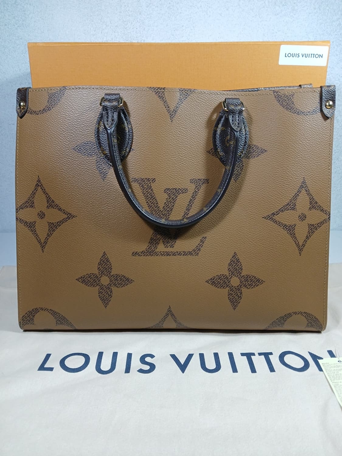 루이비통 온더고MM 토트백 M45321 상품이미지4