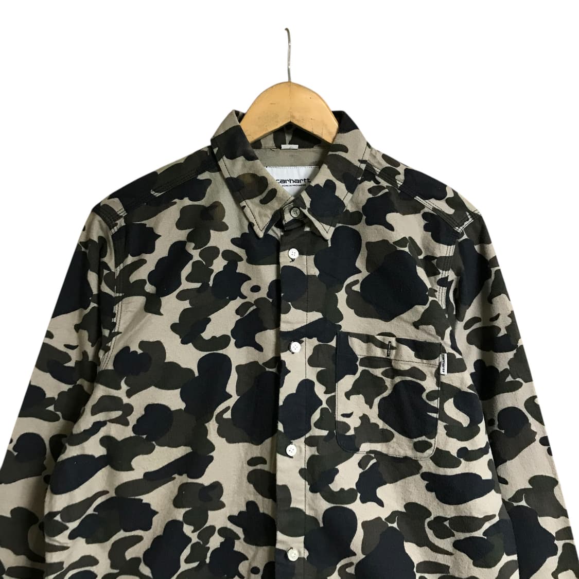 칼하트 카모플라쥬 셔츠 상품이미지2