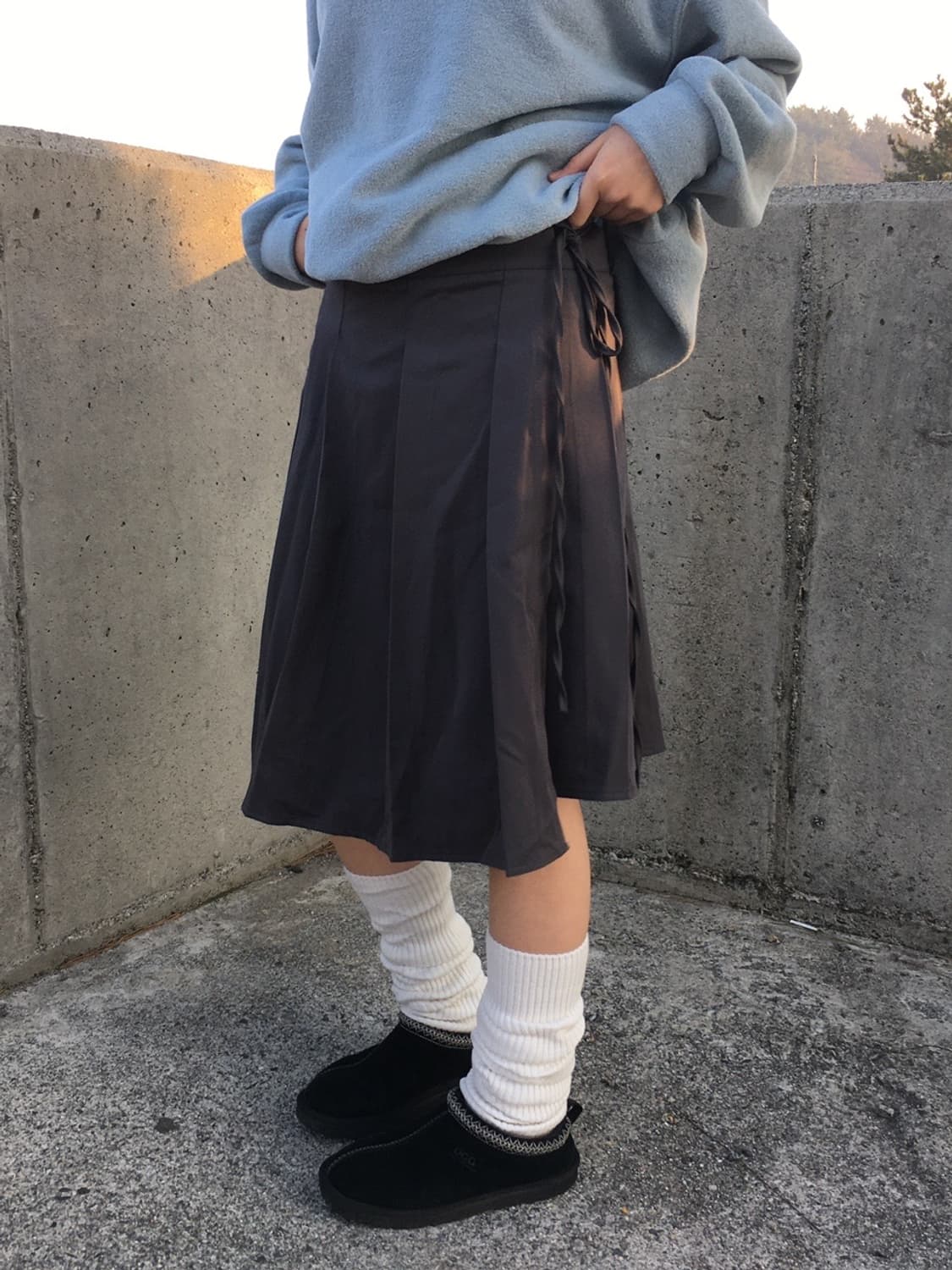 언발란스 랩스커트 차콜 색상 상품이미지1