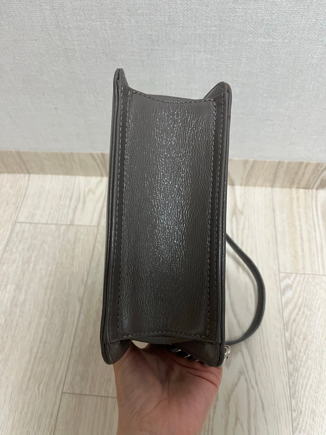 제이에스티나 조엘퀄팅백 그레이 상품이미지5