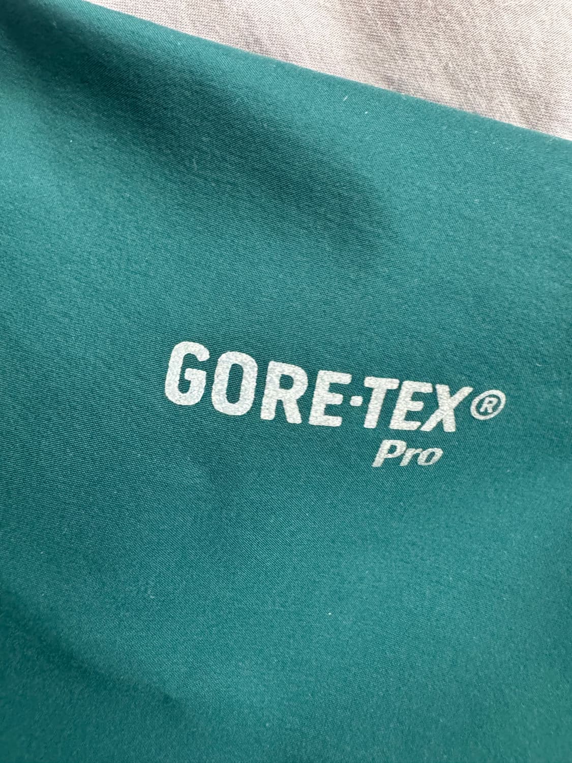 아크테릭스 베타LT 고어텍스 자켓 상품이미지3