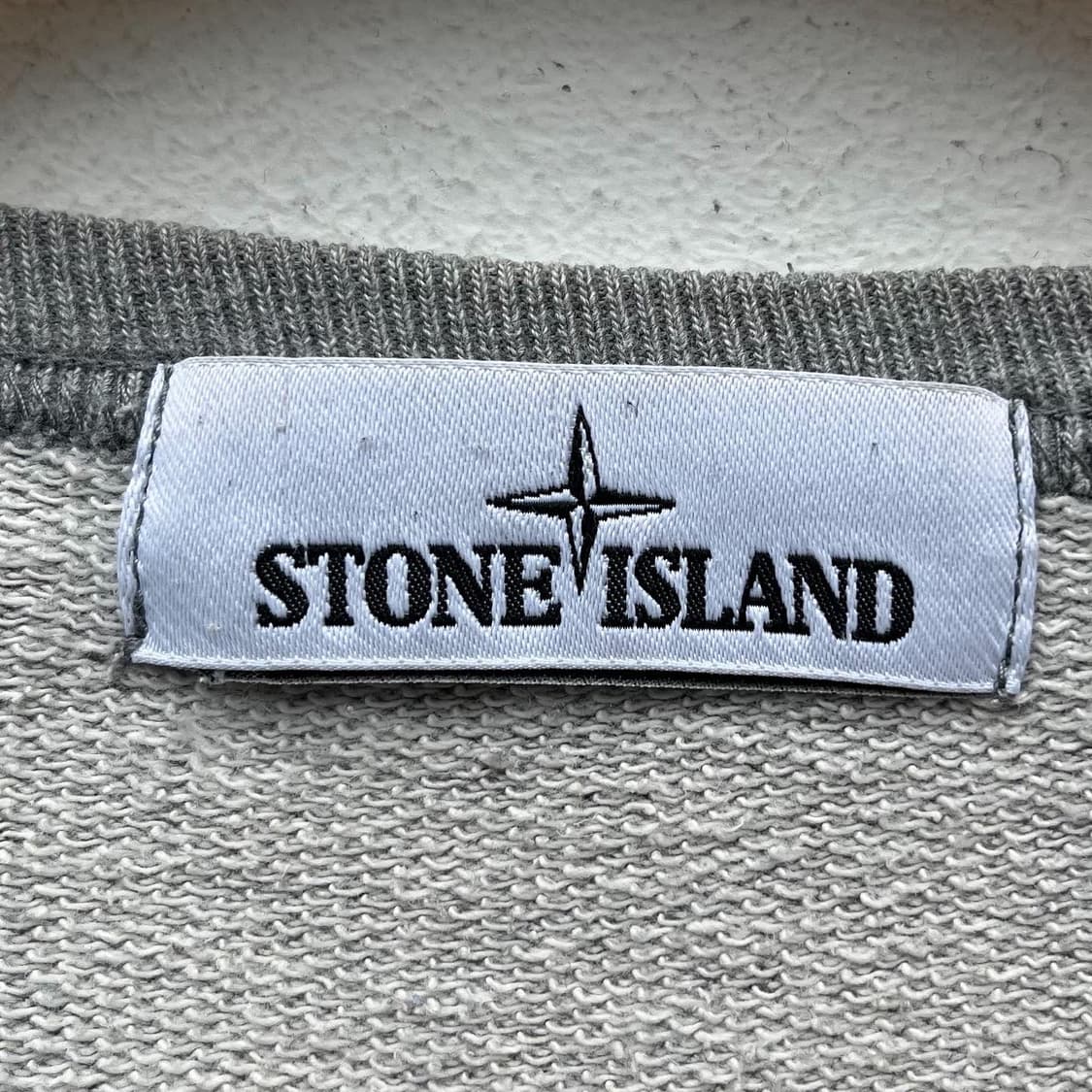 스톤 아일랜드 17S/S 그레이 지퍼 포켓 맨투맨 상품이미지6