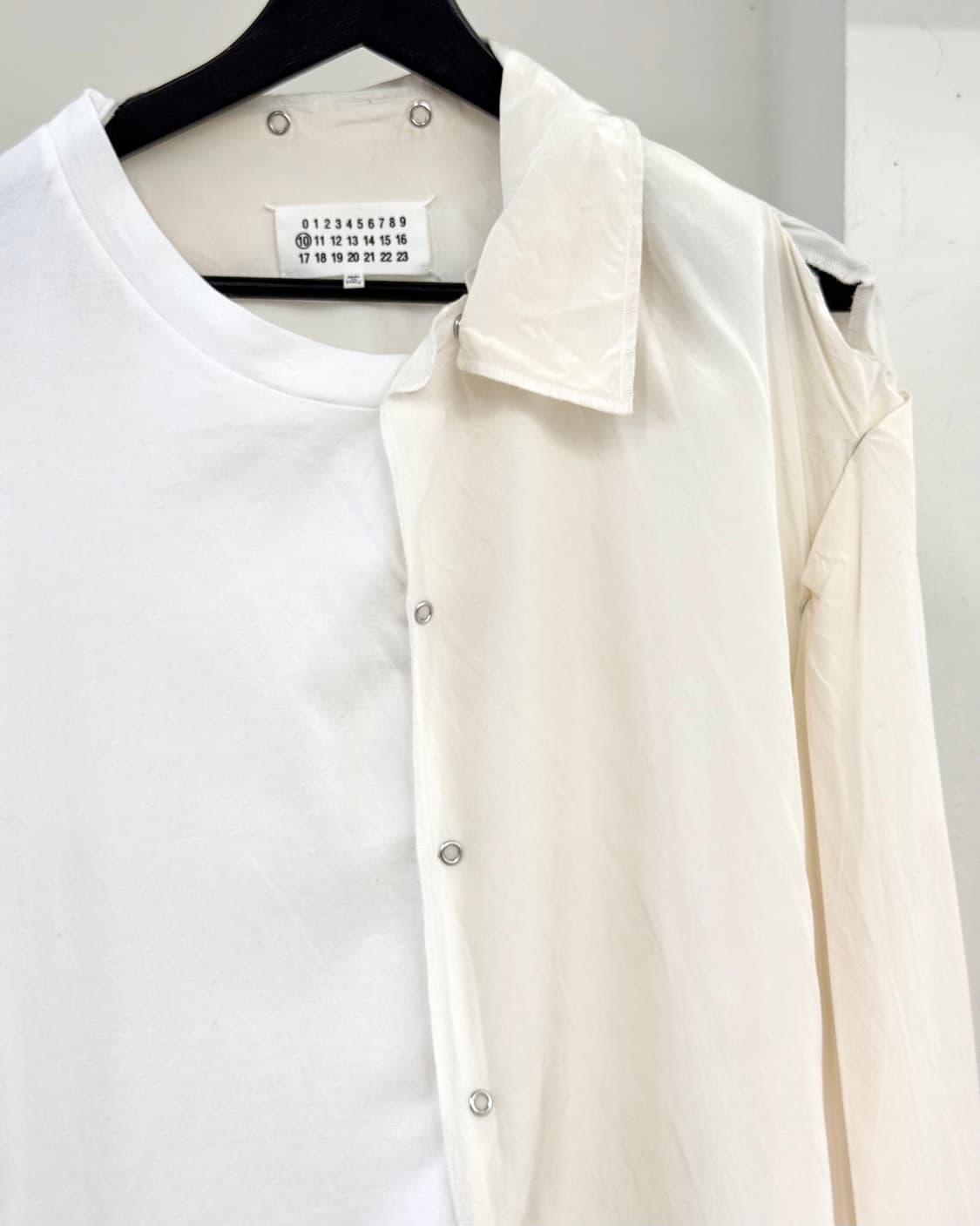 메종 마르지엘라 17SS 화이트 스냅 버튼 셔츠 상품이미지4