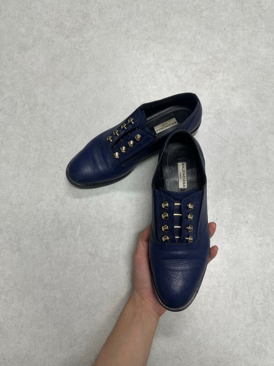 발렌시아가 스터드 로퍼 상품이미지2