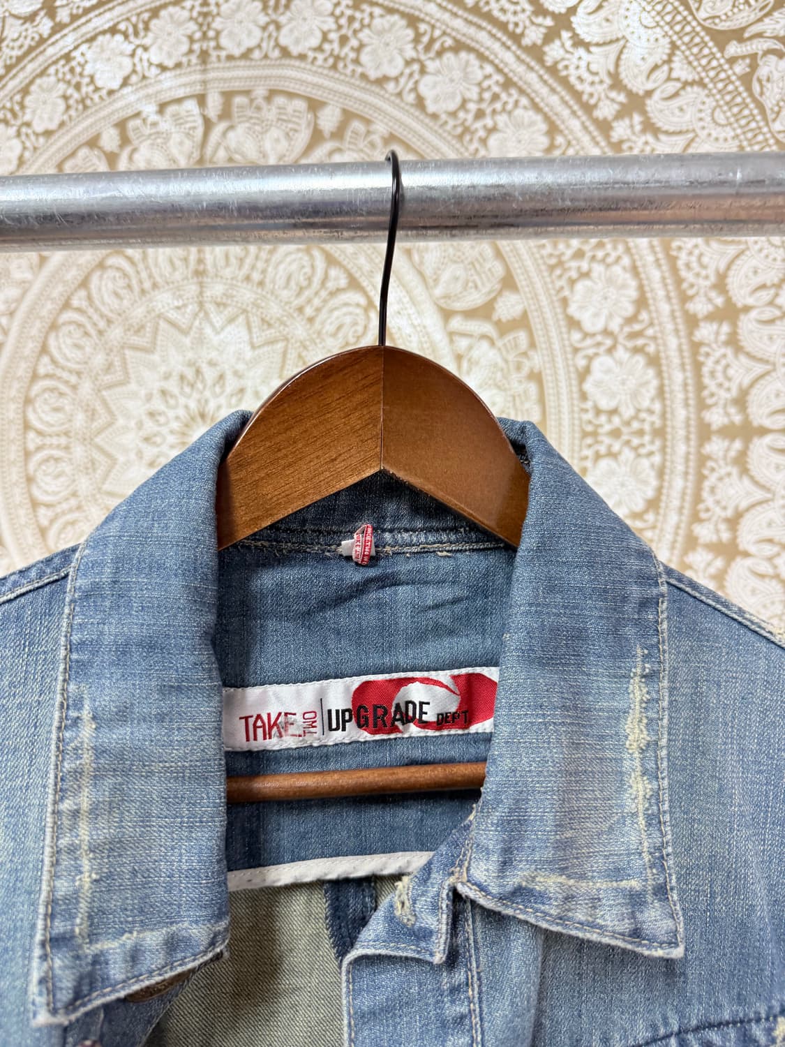 Take two 빈티지 백자수 디테일 데님 트러커 (Z1013) 상품이미지4