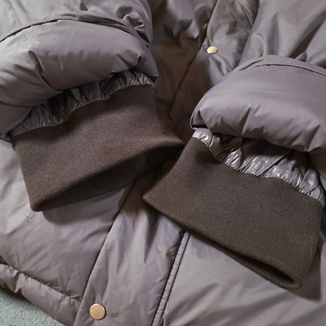 이얼즈어고 그레이퍼플 오버사이즈 푸퍼 구스다운 패딩 상품이미지8