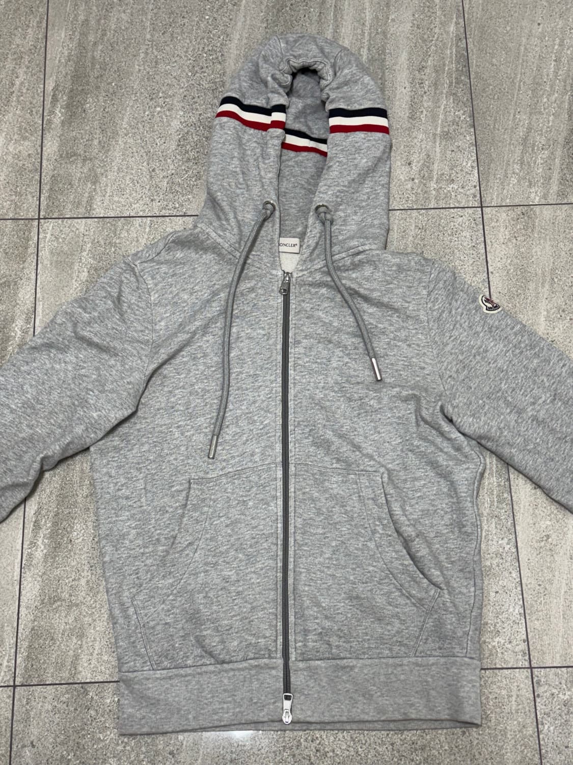 몽클레어 정품 후드집업 상품이미지1