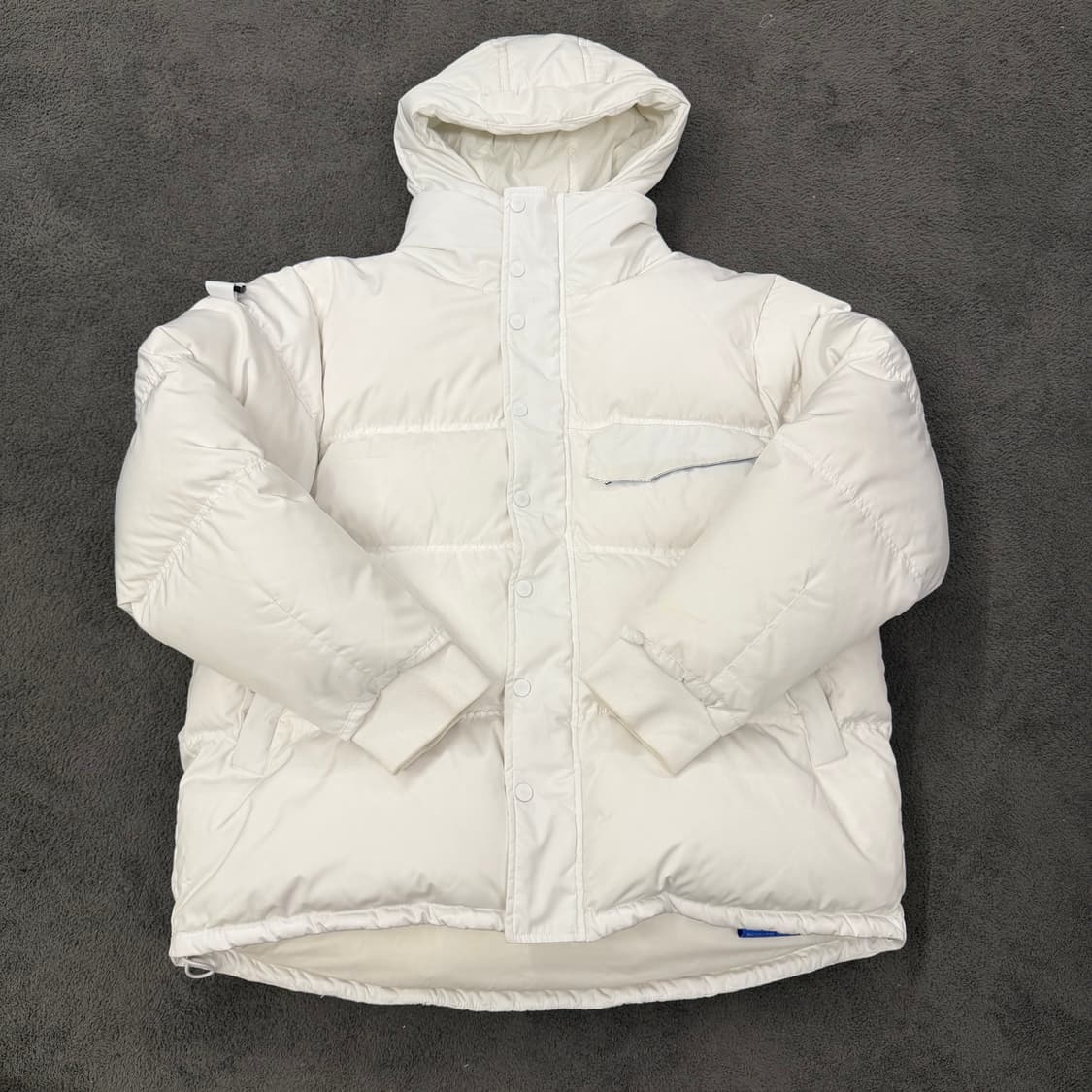 [ 정품/S ] 푸마 X 아더에러 화이트 다운 패딩 상품이미지3