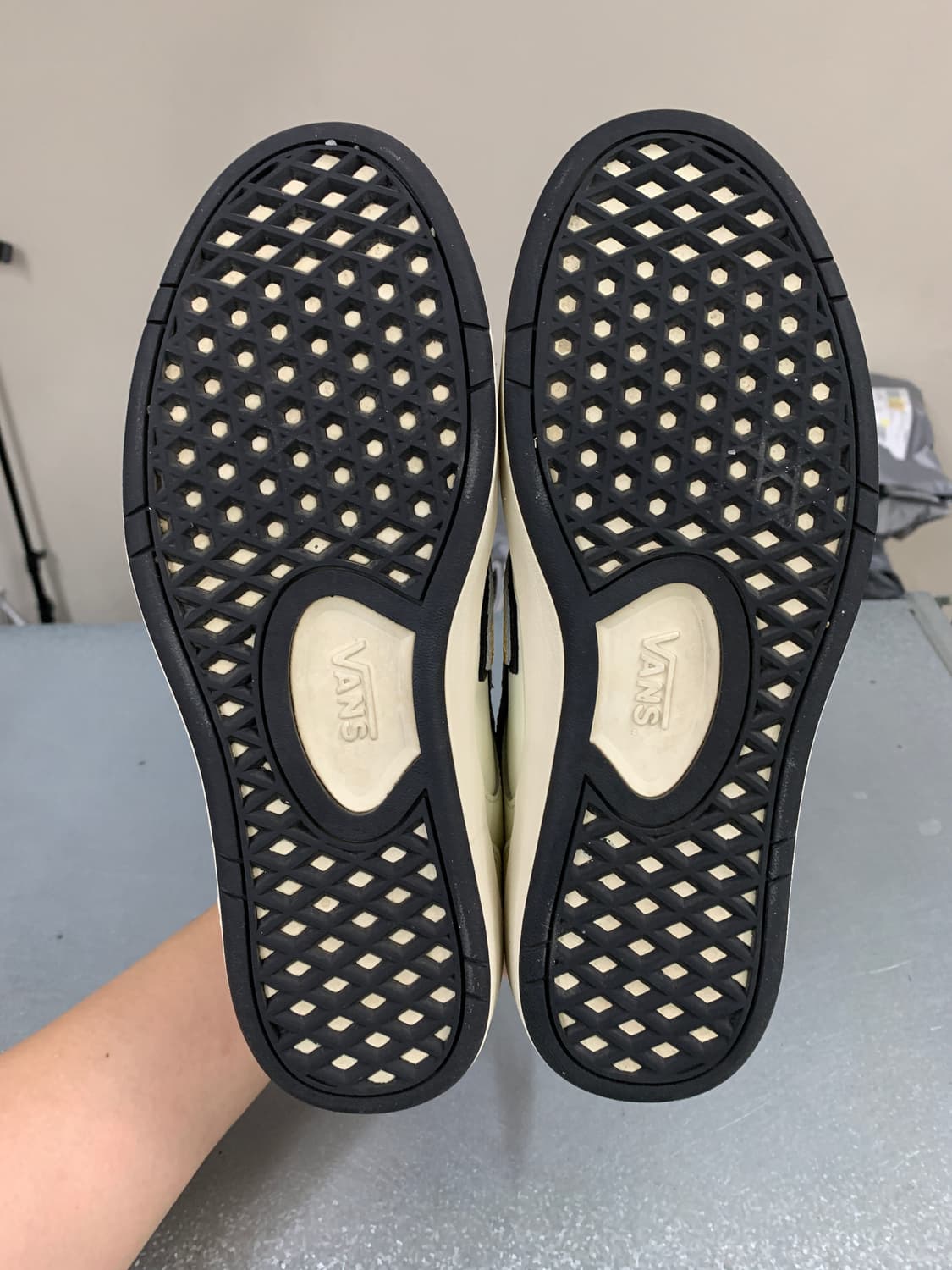 반스 로우랜드 볼트 260 상품이미지3