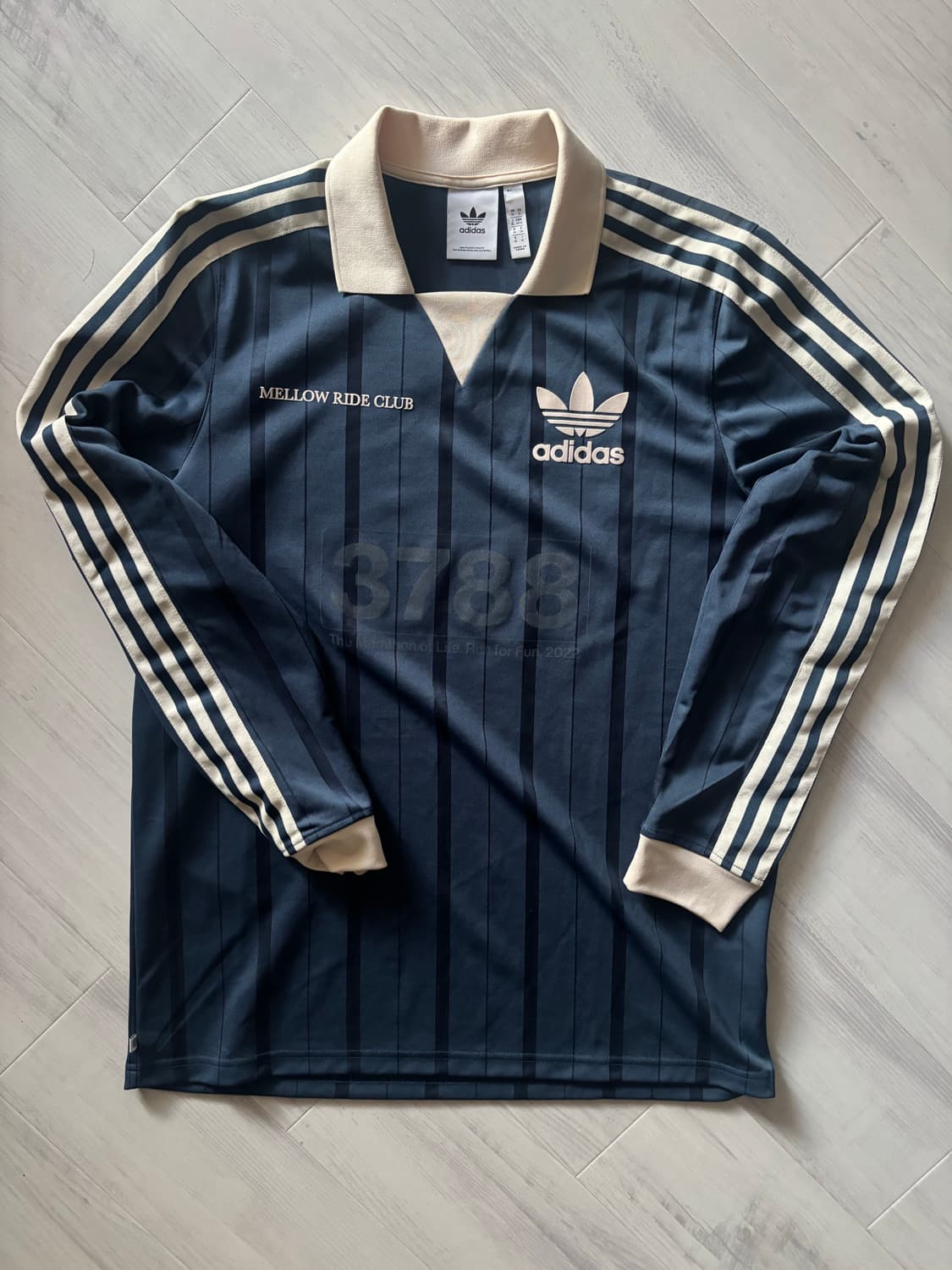 아디다스 x 웨일즈보너 판매 상품이미지1