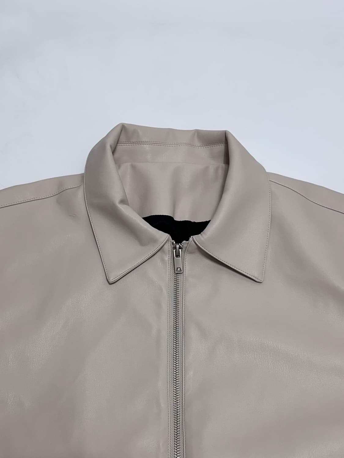 아이러니포르노 투웨이 카라넥 비건레더 자켓 상품이미지5