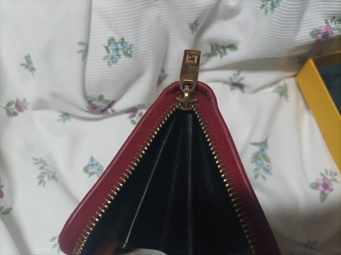 정품 펜디 장지갑 상품이미지7