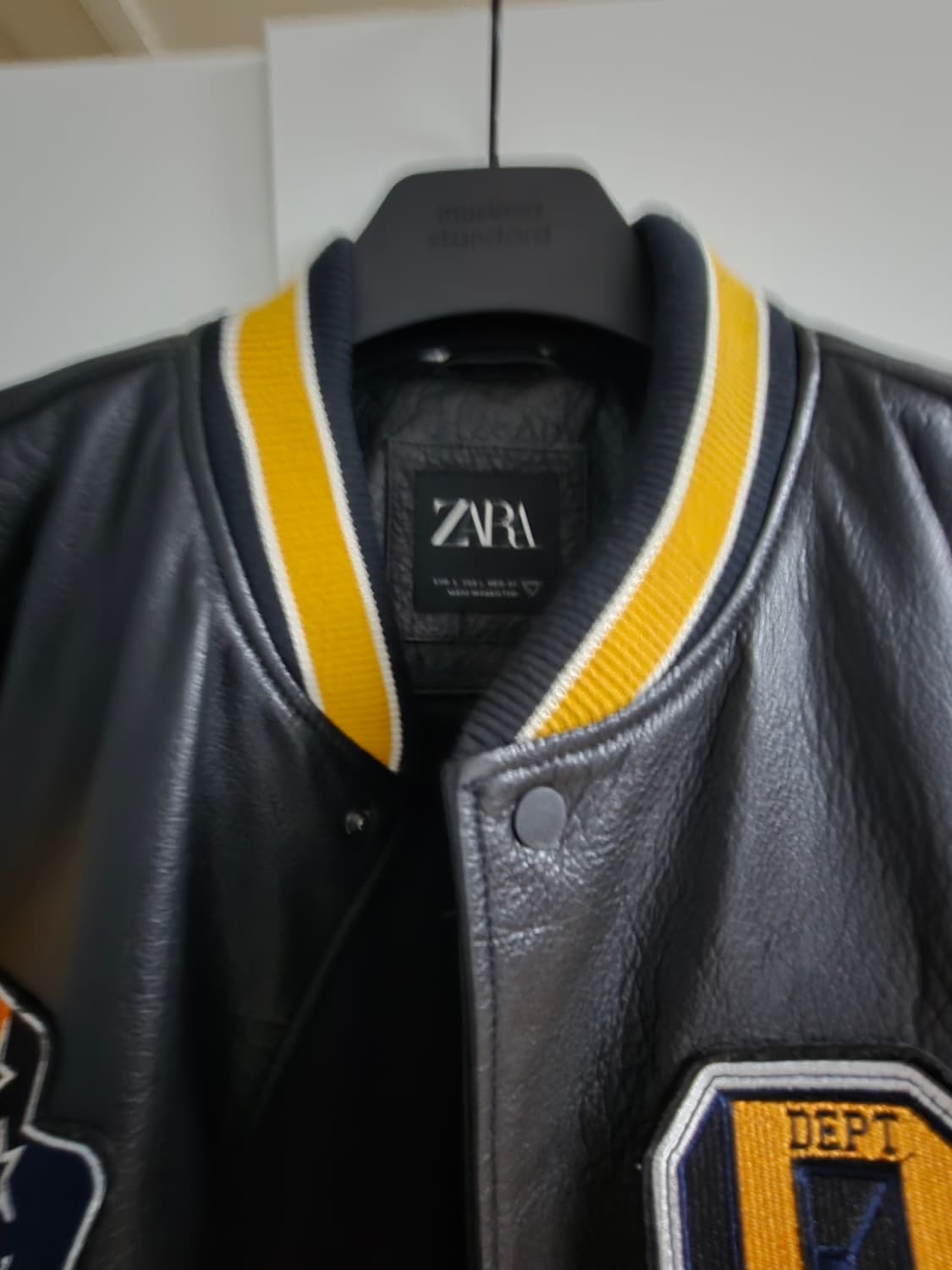 자라 바시티 자켓 상품이미지3